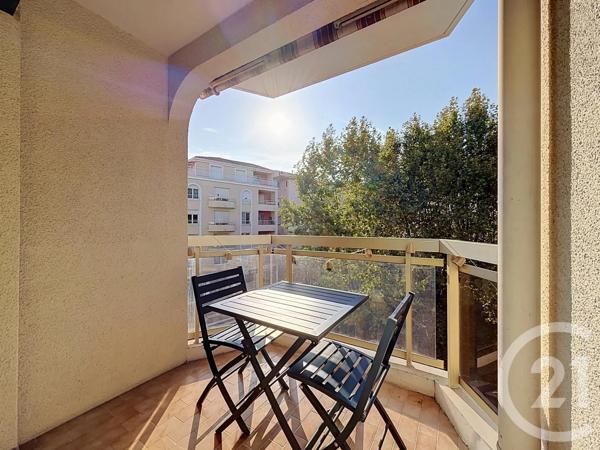 Appartement Studio à vendre  1 pièce - 27,16 m 2   ST RAPHAEL  - 83