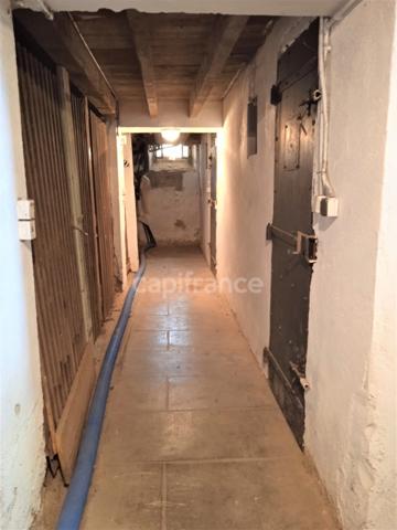 SOMPTUEUX ENSEMBLE IMMOBILIER AVECPOTENTIELEXCEPTIONNEL ET SON TERRAIN CONSTRUCTIBLE.