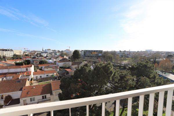 44400 REZE REZE 8 MAI - Appartement meublé 3 chambres - 74 m²