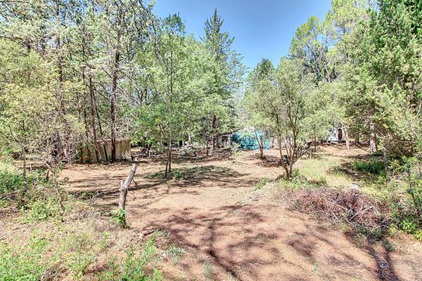 À VENDRE EN EXCLUSIVITE ! MAISON À RÉNOVER ! LORGUES ! ENVIRON 70m² SUR 11 000 m² DE TERRAIN