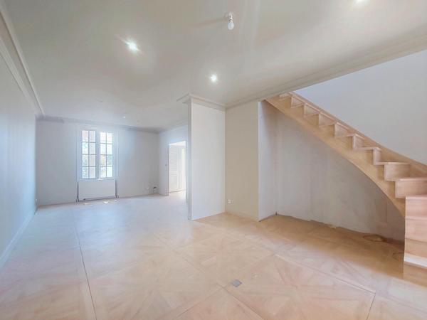 Maison à CHOLET, 49300 - 6 pièces 120m²