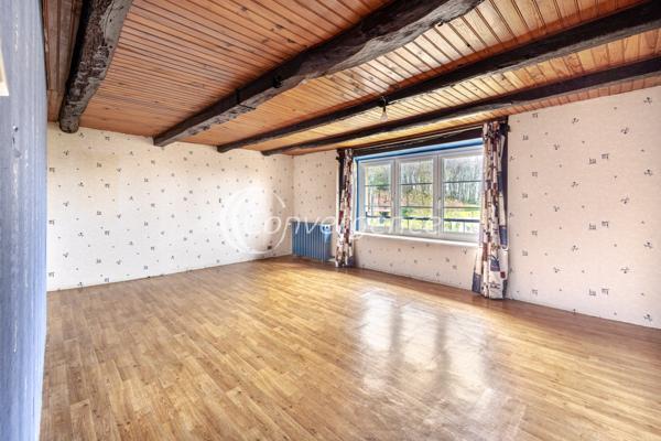 Maison
                                                                                                                                                                                                                                                                                                                        8 pièce(s)                                                                                                                                                                                                          6 chambre(s)                                                                                                                                                                                                          381  m²