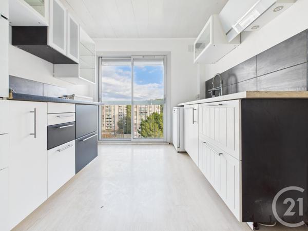 Appartement T4 à vendre  4 pièces - 77,91 m2 LA VALETTE DU VAR - 83