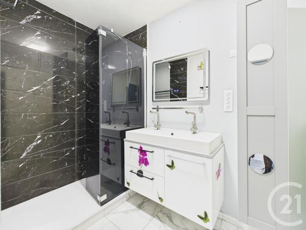 Appartement T4 à vendre  4 pièces - 77,91 m2 LA VALETTE DU VAR - 83