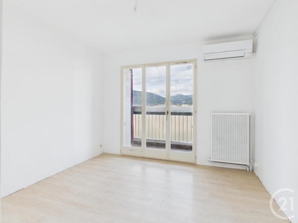 Appartement T4 à vendre  4 pièces - 77,91 m2 LA VALETTE DU VAR - 83