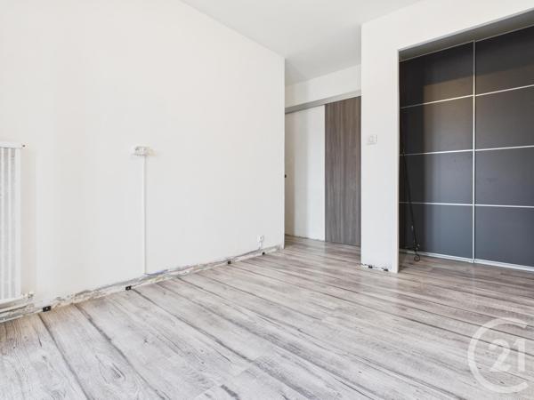 Appartement T4 à vendre  4 pièces - 77,91 m2 LA VALETTE DU VAR - 83