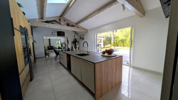 Maison villa Teyran 301 m²