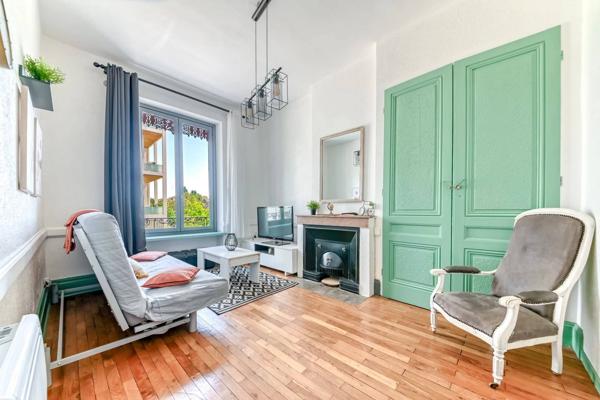 T2 BIS VILLEURBANNE – 45,47 M² – RÉNOVÉ – CACHET DE L’ANCIEN