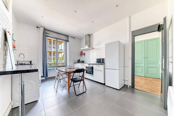 T2 BIS VILLEURBANNE – 45,47 M² – RÉNOVÉ – CACHET DE L’ANCIEN