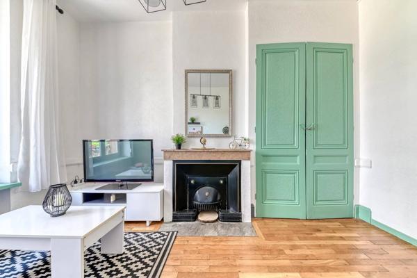 T2 BIS VILLEURBANNE – 45,47 M² – RÉNOVÉ – CACHET DE L’ANCIEN