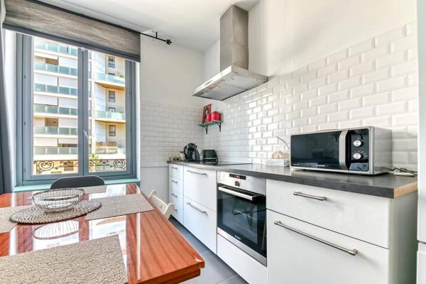 T2 BIS VILLEURBANNE – 45,47 M² – RÉNOVÉ – CACHET DE L’ANCIEN