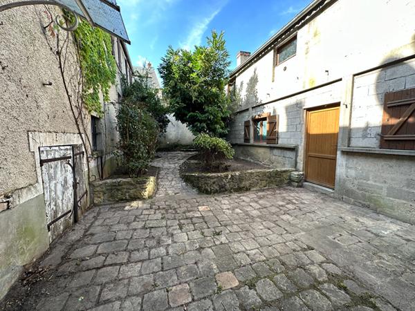 Immeuble Milly La Foret 15 pièce(s) 300 m2