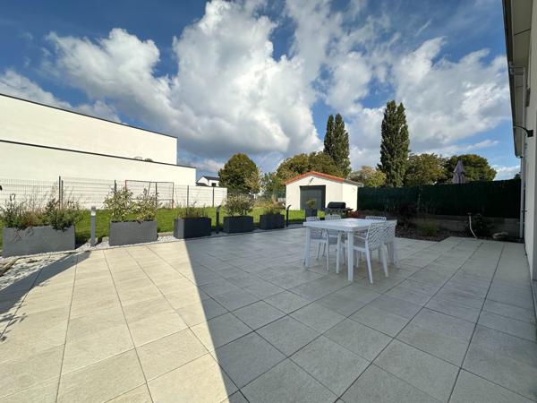 Maison récente de 2012, 3 chambres, garage, terrain 623 m2