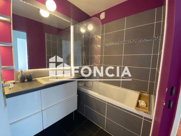 Location Appartement 3 pièces 74.71 m² - 14/16 R. V. COTE CALVAIRE Bonsecours 76240