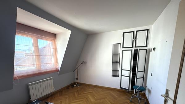 Immeuble 7 pièces - 255 m²