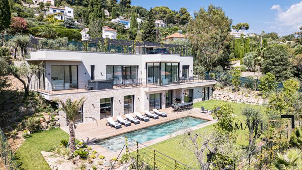 Mougins – Villa contemporaine d’exception : piscine, sauna, hammam