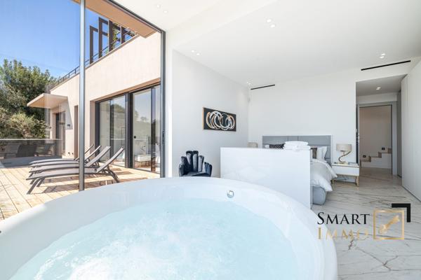 Mougins – Villa contemporaine d’exception : piscine, sauna, hammam