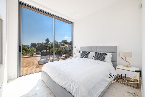 Mougins – Villa contemporaine d’exception : piscine, sauna, hammam