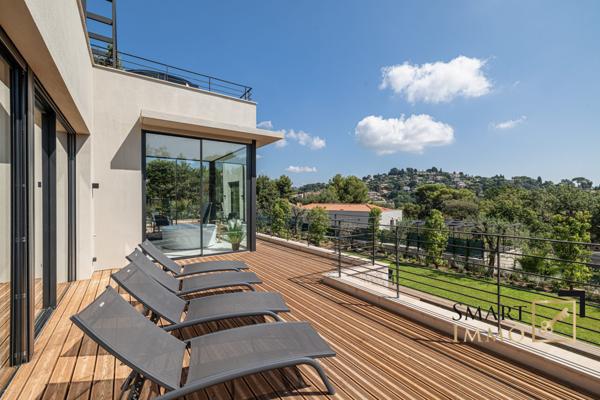 Mougins – Villa contemporaine d’exception : piscine, sauna, hammam