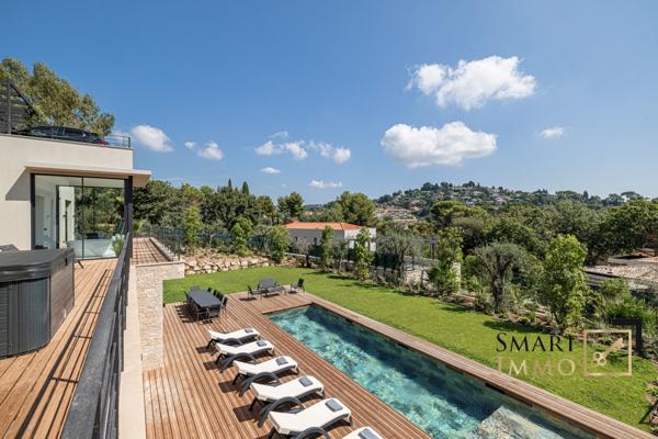 Mougins – Villa contemporaine d’exception : piscine, sauna, hammam