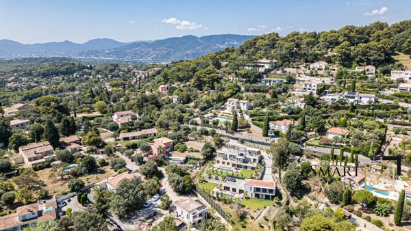 Mougins – Villa contemporaine d’exception : piscine, sauna, hammam