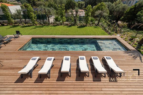 Mougins – Villa contemporaine d’exception : piscine, sauna, hammam