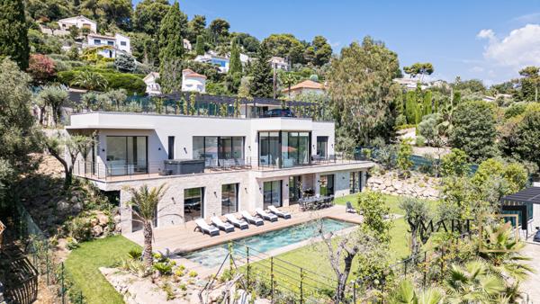 Mougins – Villa contemporaine d’exception : piscine, sauna, hammam