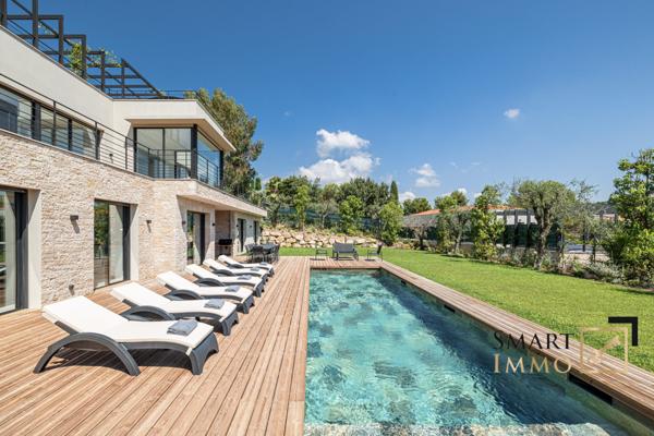 Mougins – Villa contemporaine d’exception : piscine, sauna, hammam