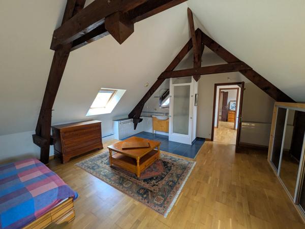 SAINT CARADEC TREGOMEL ENSEMBLE DE 4 LONGERES DE 438M² ENVIRON SUR PARCELLE DE 4400M² AVEC PUITS