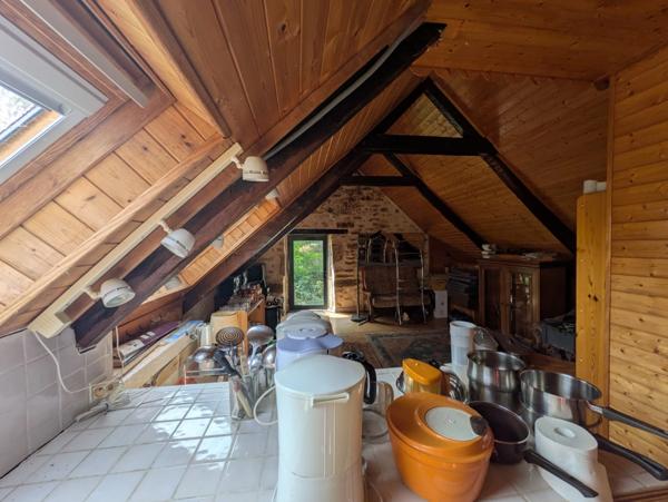 SAINT CARADEC TREGOMEL ENSEMBLE DE 4 LONGERES DE 438M² ENVIRON SUR PARCELLE DE 4400M² AVEC PUITS