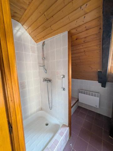 SAINT CARADEC TREGOMEL ENSEMBLE DE 4 LONGERES DE 438M² ENVIRON SUR PARCELLE DE 4400M² AVEC PUITS