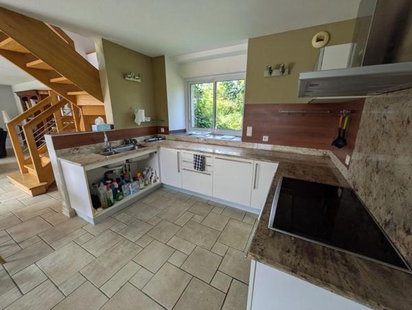 SAINT CARADEC TREGOMEL ENSEMBLE DE 4 LONGERES DE 438M² ENVIRON SUR PARCELLE DE 4400M² AVEC PUITS