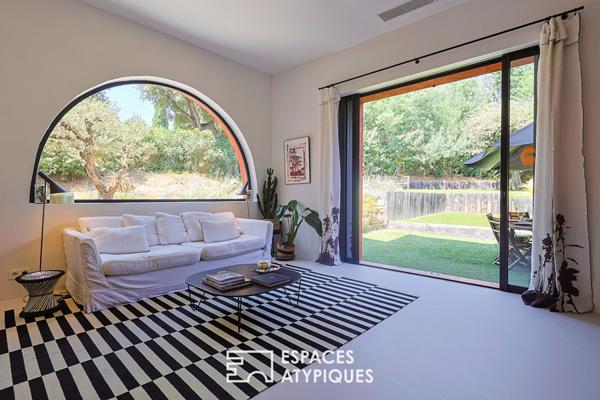 Villa Contemporaine et Singulière en bord de mer