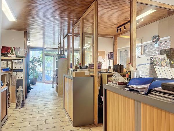 Opportunité : Local commercial 250m2 + Hangar