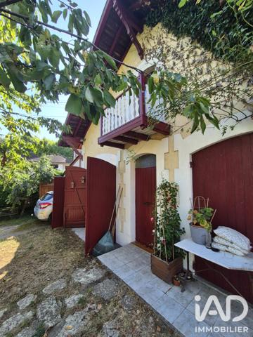 Maison à vendre 4 pièces 223,7 m² Mussidan