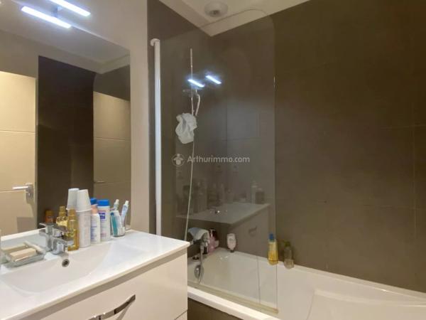 Location                                                      Appartement
                        
                     3 pièces                      73 m2                     à Gaillac