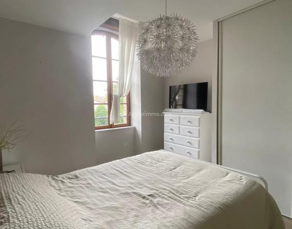 Location                                                      Appartement
                        
                     3 pièces                      73 m2                     à Gaillac
