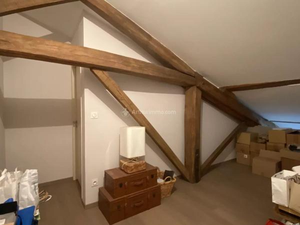 Location                                                      Appartement
                        
                     3 pièces                      73 m2                     à Gaillac