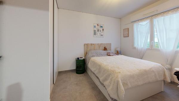 NARBONNE (Réveillon) Bel appartement T2 avec terrasse et parking sécurisé