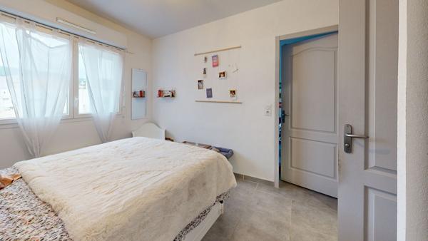 NARBONNE (Réveillon) Bel appartement T2 avec terrasse et parking sécurisé