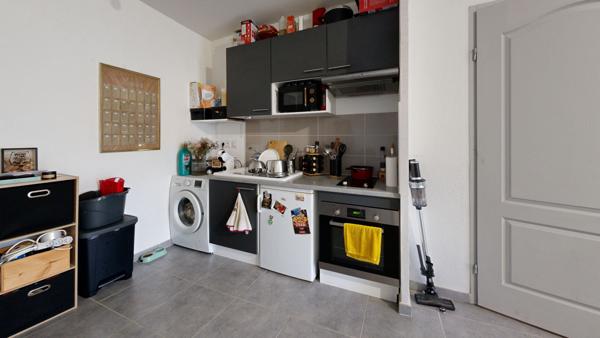 NARBONNE (Réveillon) Bel appartement T2 avec terrasse et parking sécurisé