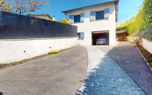 Maison à vendre    4 pièces •  Francheville