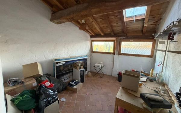 Immeuble à vendre    4 pièces •  Lasbordes