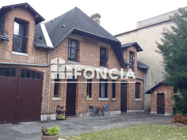 Location Studio 39.86 m² - 19 RUE DES GRANDS CHAMPS Orleans 45000