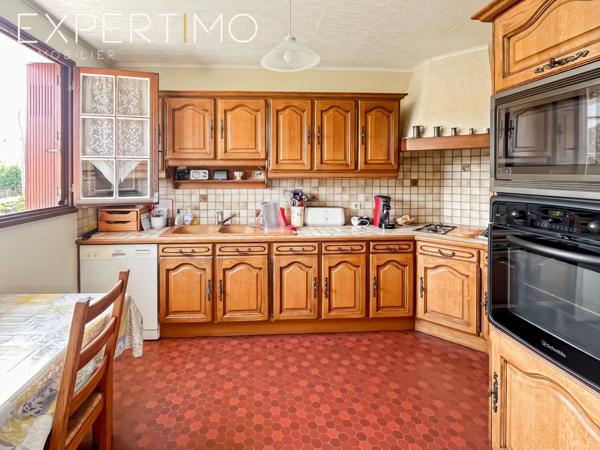 Roinville (91410) Maison familiale 5 chambres – 105 m² – Terrain 1 160 m² – Dépendance 30 m² – Sous-sol total