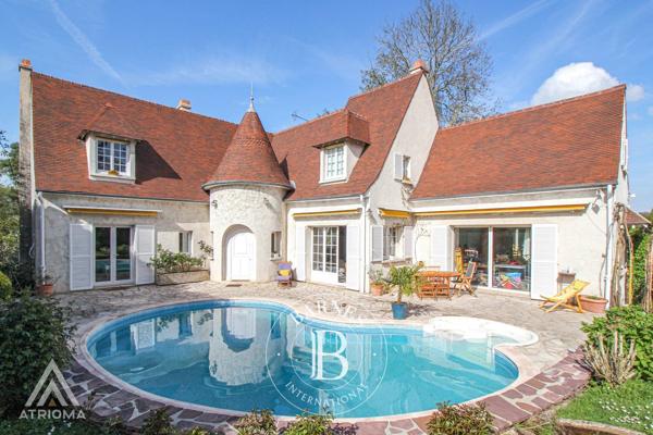Marnes-la-Coquette, Maison  330 m² à vendre