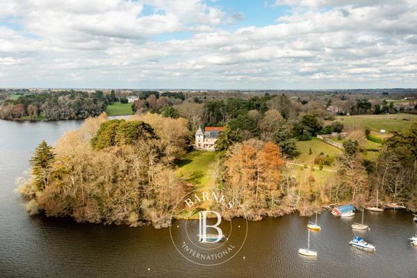 Carquefou, Maison  627 m² à vendre