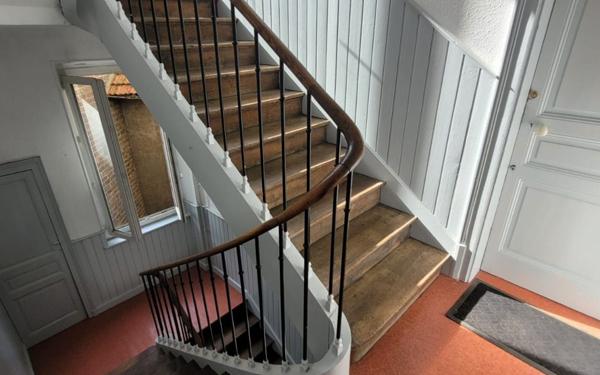 Immeuble à vendre    16 pièces •  Limoges