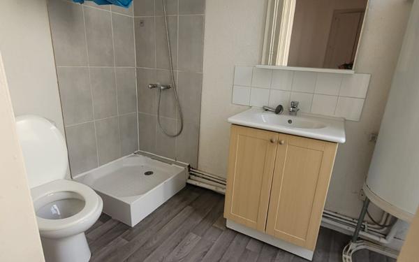 Immeuble à vendre    16 pièces •  Limoges