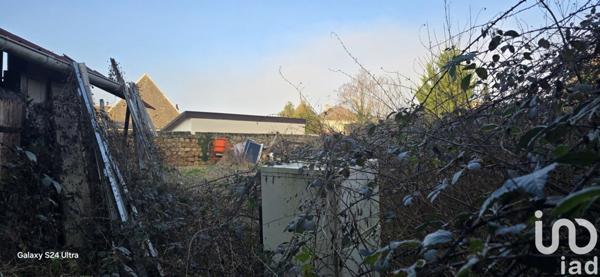 Maison de village 3 pièces de 83 m² à Charenton-du-Cher (18210)